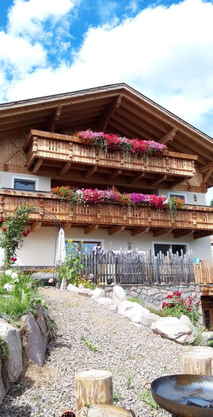 Schwabl Auf Der Ebene Apartment Meltina Exterior photo